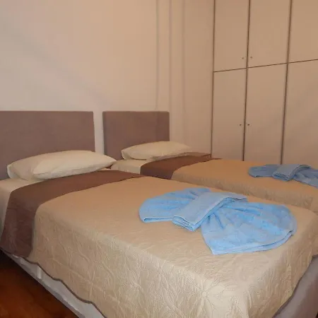 Cozy For 3-6 People-center アパート トリポリス